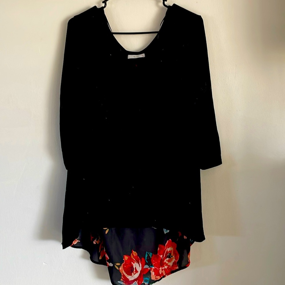 Black flower back sweater